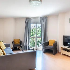 R&b Muntaner Apartment